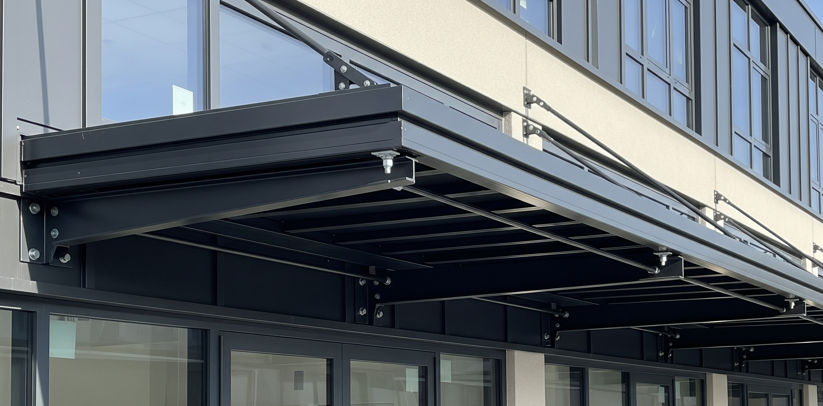 Awning & Pergola